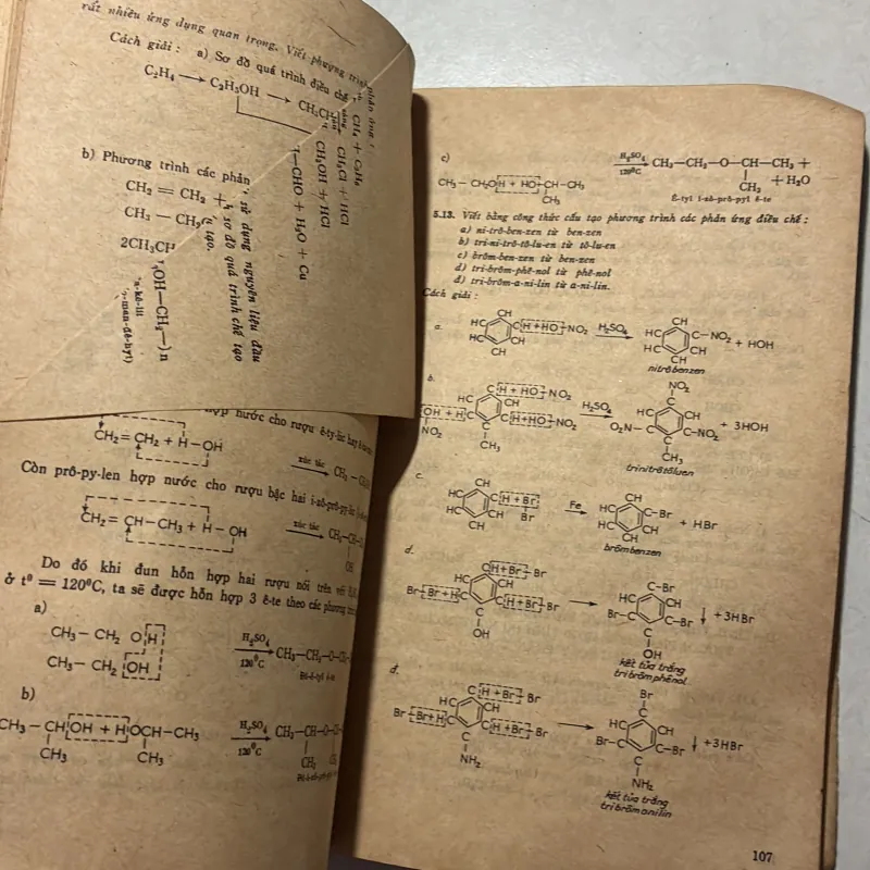 Một số bài tập hóa học cấp 3 phổ thông dùng cho ôn tập - 1978s 797136