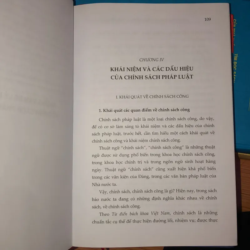 Chính sách pháp luật những vấn đề lí luận và thực tiễn  599380