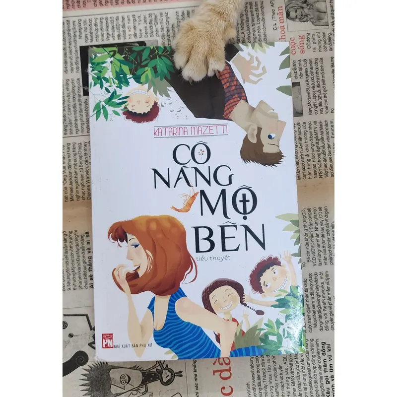 Katarina Mazetti - CÔ NÀNG MỘ BÊN (NXB Phụ Nữ) 711829