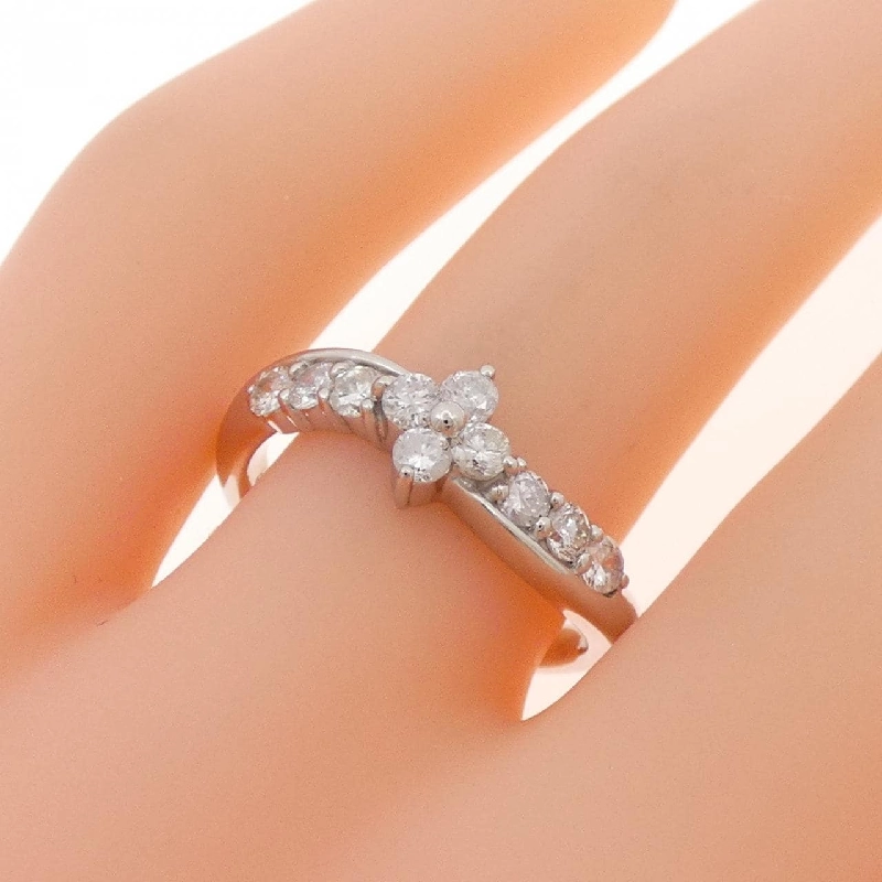 Nhẫn kim cương hoa PT900 0.50CT - Hàng hiệu Authentic 853235