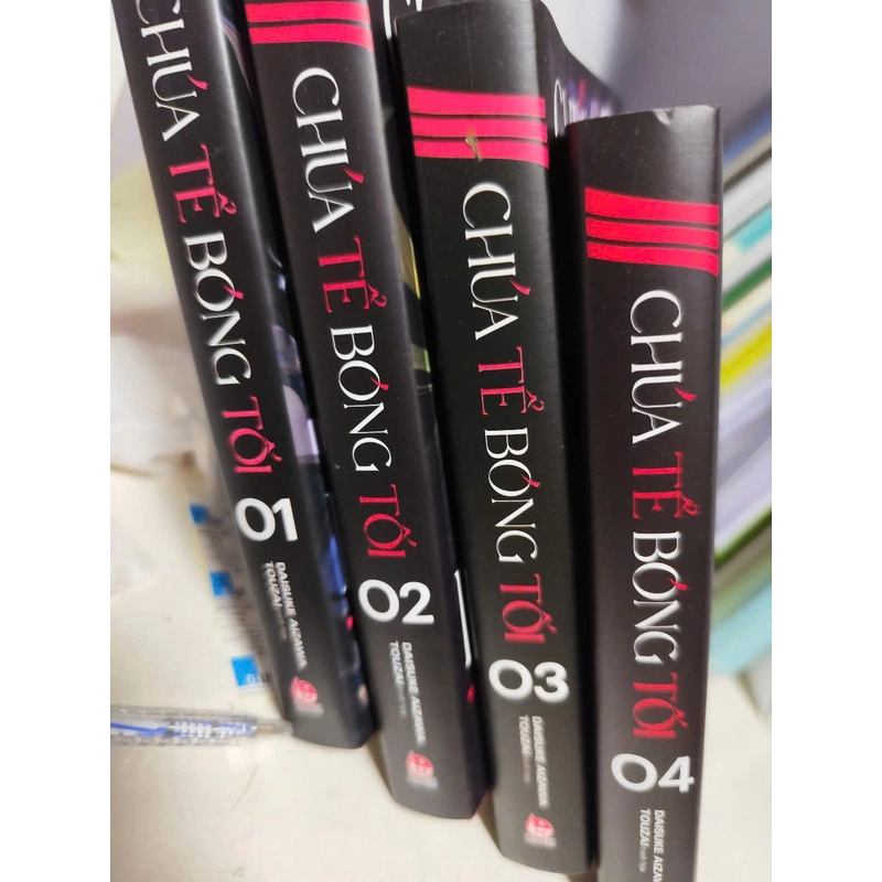 Tiểu thuyết Chúa Tể Bóng Tối Tập 1-2-3-4 Bản Manga. Tiểu thuyết nhẹ có yếu tố kì ảo.  475661