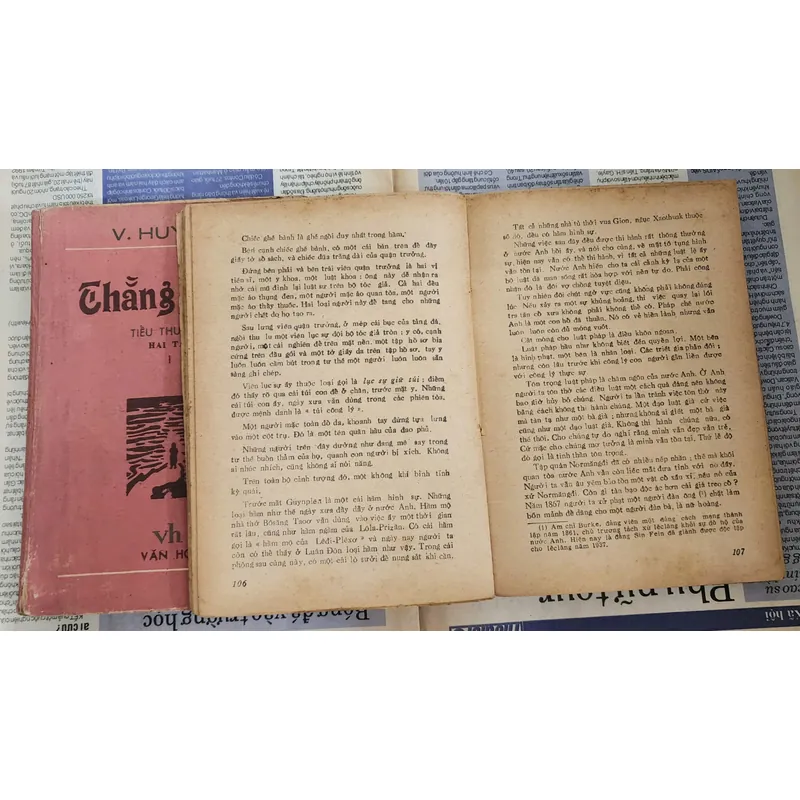 VH kinh điển của Victor Hugo: THẰNG CƯỜI (trọn bộ 2 tập) 711513