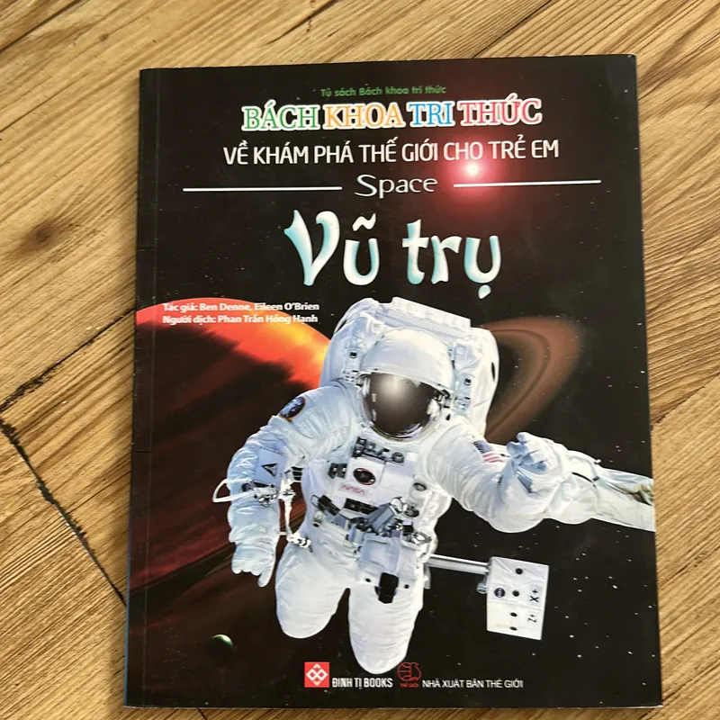 Bách khoa tri thức - Sách cho bé- Vũ trụ 639891