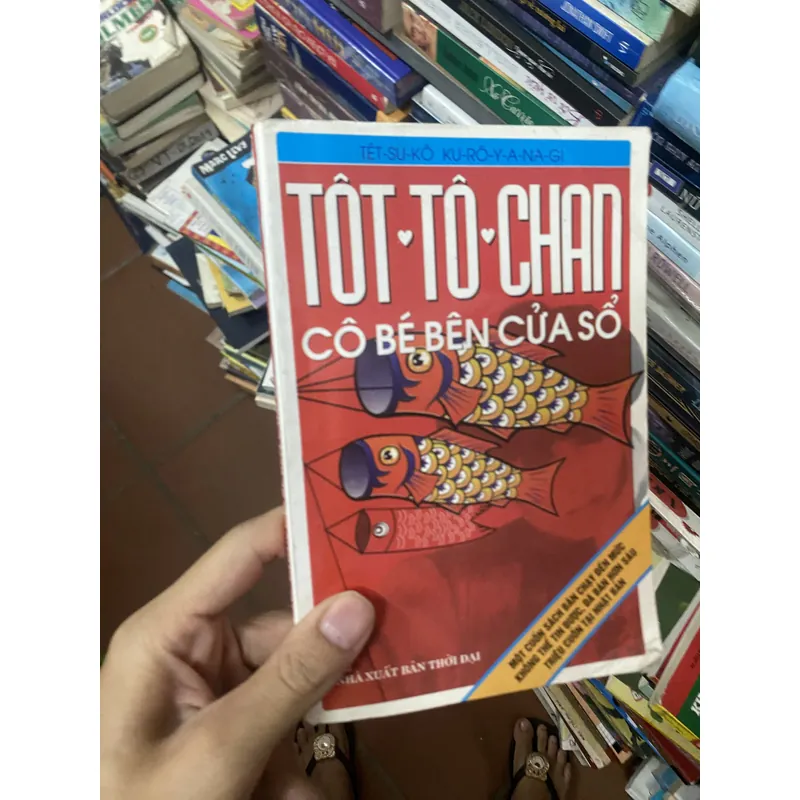 Sách cô bé bên cửa sổ 313331