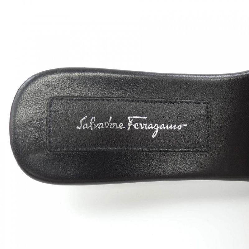 Giày sandal SALVATORE FERRAGAMO - Hàng hiệu Authentic 831316