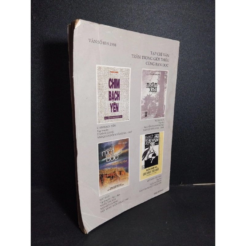 Văn 83 mới 70% ố vàng rách gáy 1998 HCM1001 VĂN HỌC 918399