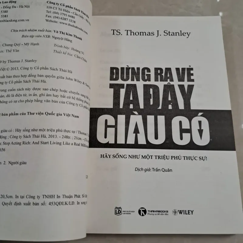 Đừng ra vẻ ta đây giàu có 781759