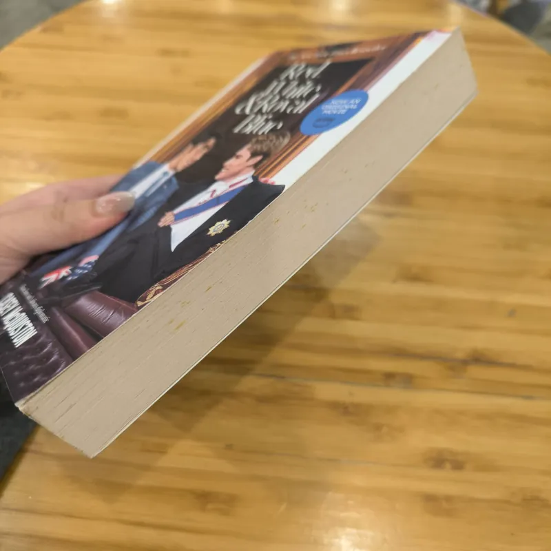 Red, White & Royal Blue - Casey McQuiston - Sách New 973287