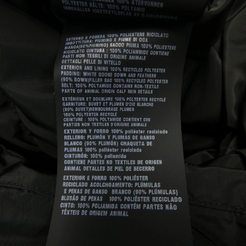 Áo khoác lông vũ PRADA logo hình tam giác 290364 R212 1060 - Hàng hiệu Authentic 814885