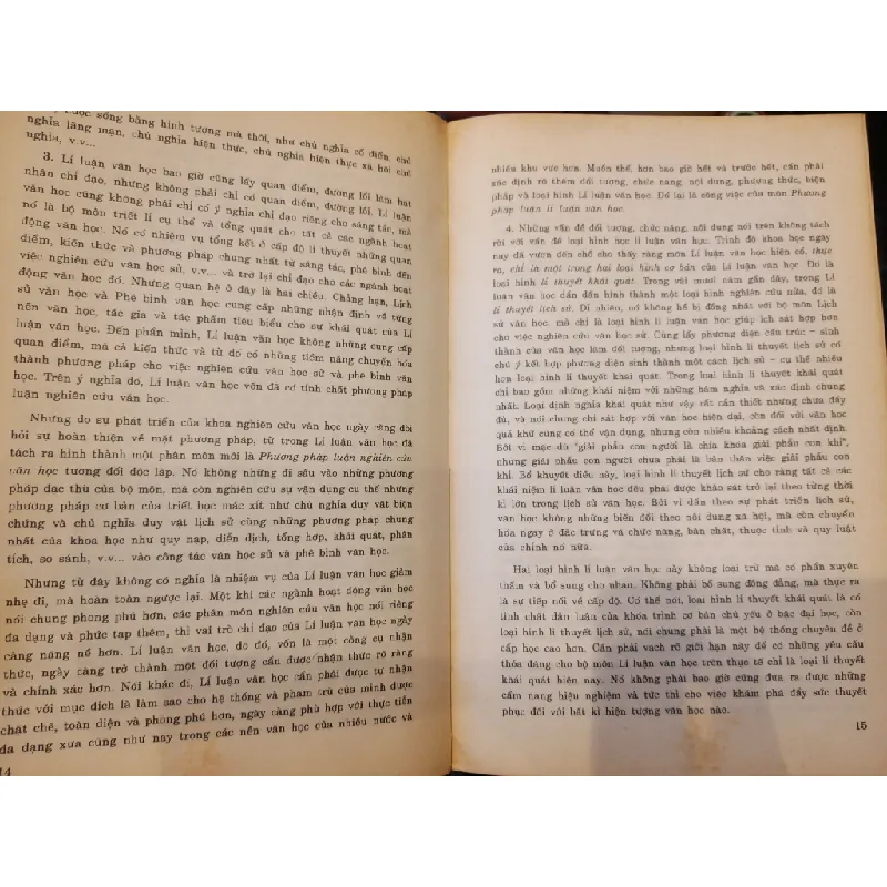 Lí luận văn học - Nhiều tác giả 719693