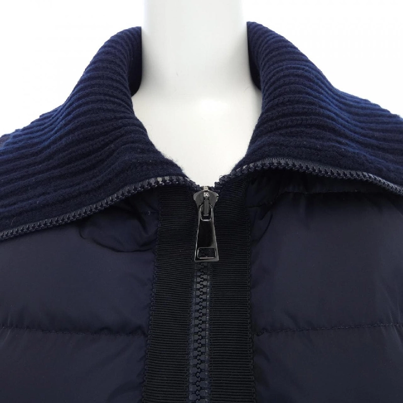 Áo khoác lông vũ MONCLER 637729