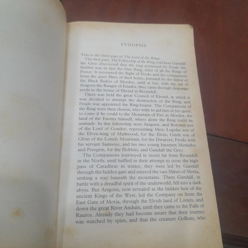 J.R.R. Tolkien - THE RETURN OF THE KING 519409