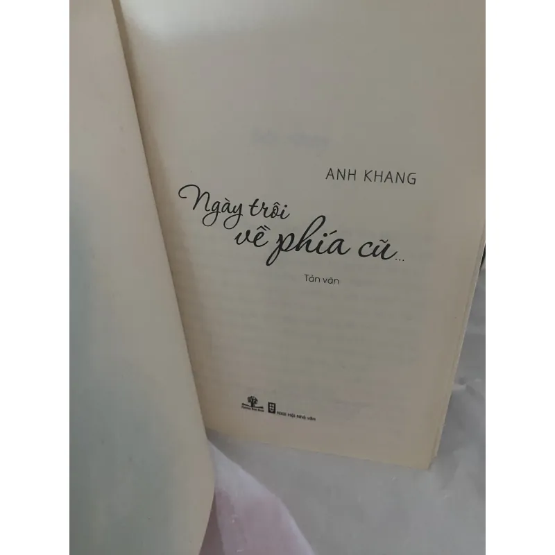 Ngày trôi về phía cũ 760672