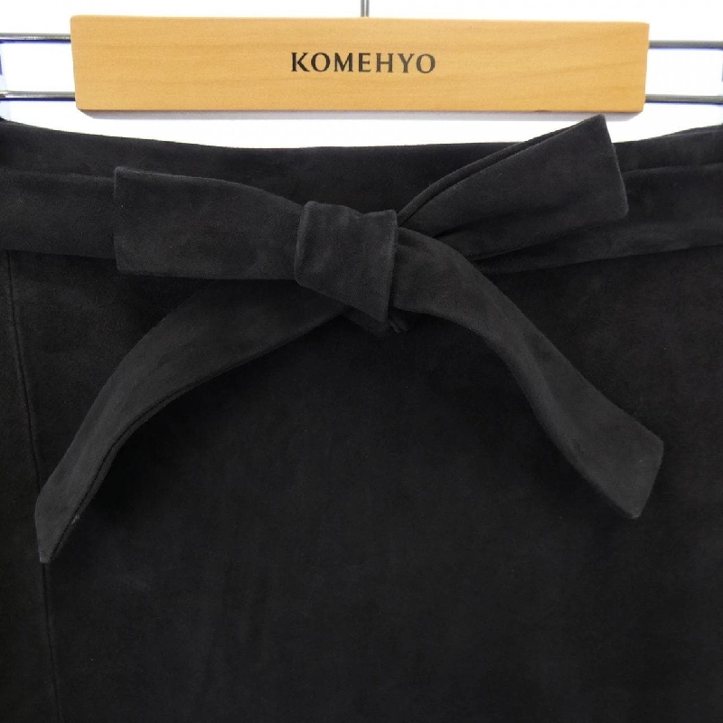 Chân váy Chaos - Hàng hiệu Authentic 818397