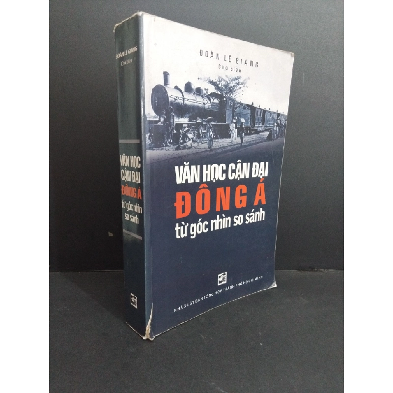 Văn học cận đại Đông Á từ góc nhìn so sánh mới 80% ố rách gáy có mộc trang đầu 2011 HCM2811 Đoàn Lê Giang VĂN HỌC 338796