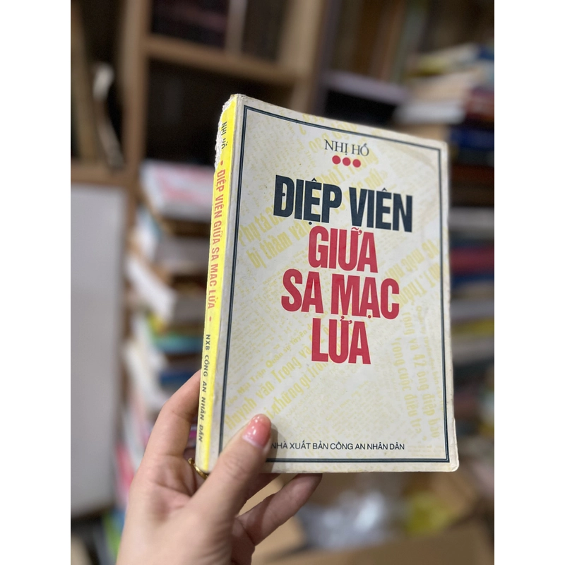 Điệp viên giữa Sa Mạc Lửa  392151