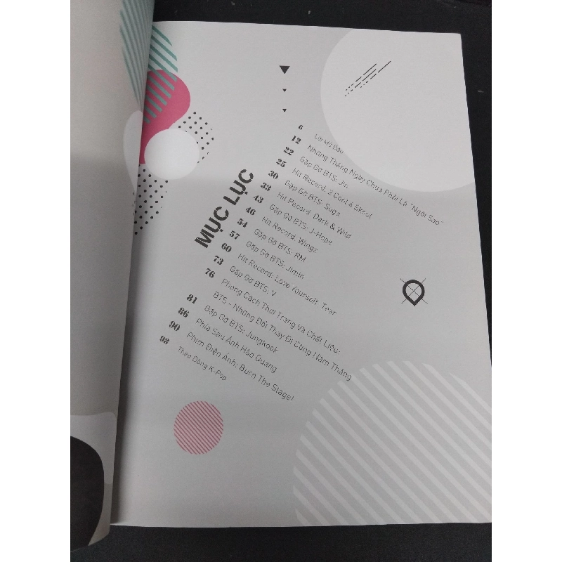 BTS Những bước chân chinh phục thế giới mới 90% bẩn nhẹ 2019 HCM2809 Malcolm Croft KỸ NĂNG 917027