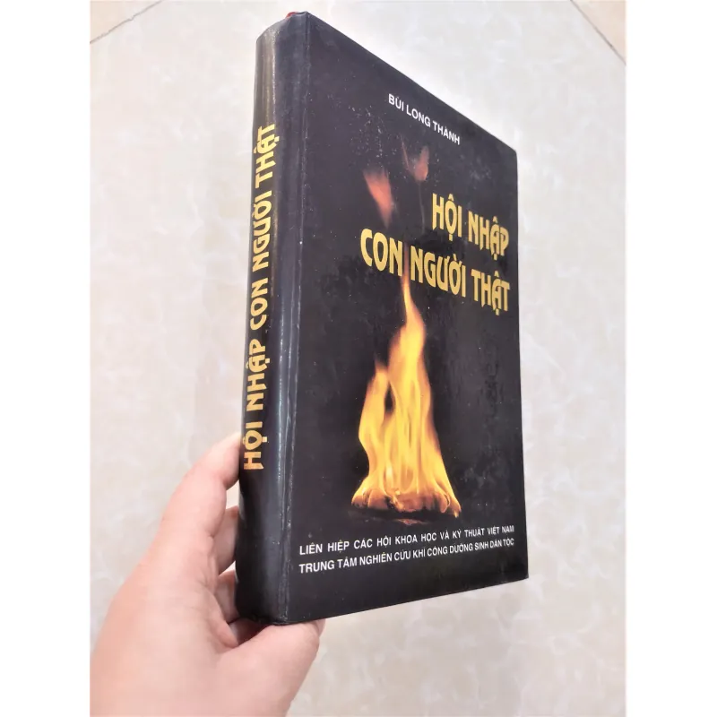 Sách: Hội nhập con người thật -  Tác giả: Bùi Long Thành 711635