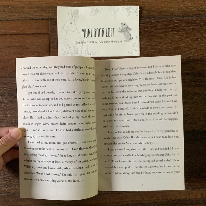 Sách ngoại văn Pugs and Kisses: A Wish Novel - Reading Level Grade 5, Used 538090
