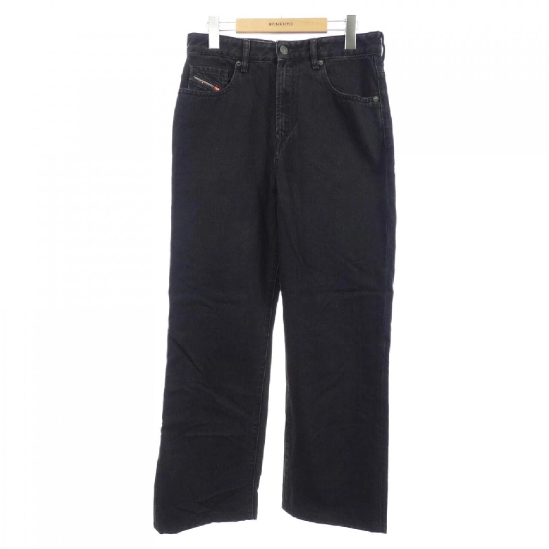 Quần jeans DIESEL - Hàng hiệu Authentic 818409