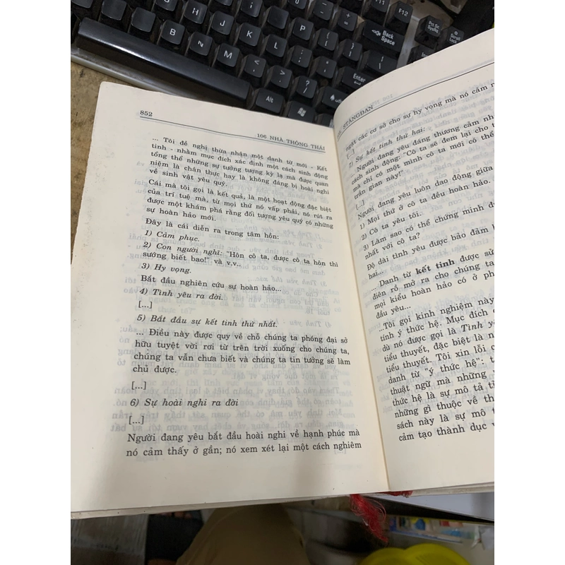 106 nhà thông thái. Bìa cứng. 56 460804