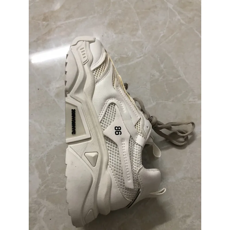 Giày thể thao size38 597729