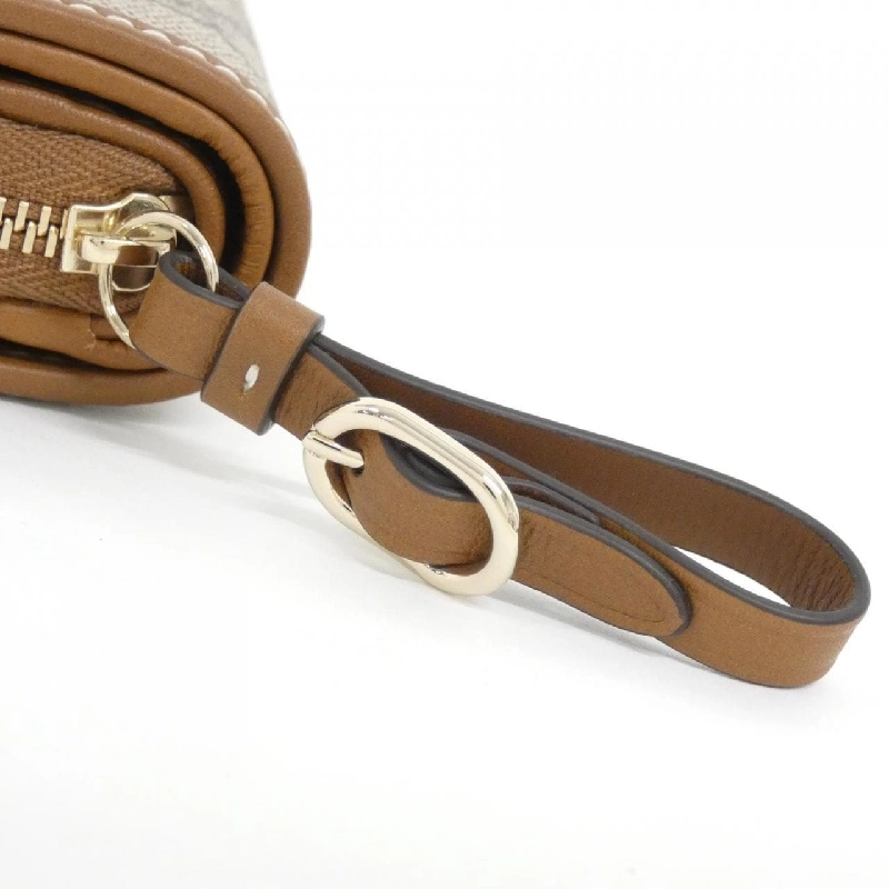 【Sản phẩm mới】Ví Gucci GG EMBLEM 819131 FAD6L 620743