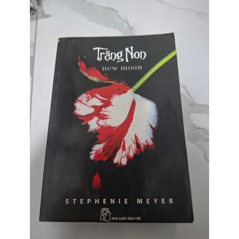 Trăng Non (New Moon) - Stephenie Meyer - Tiểu thuyết kỳ ảo / Lãng mạn 605793