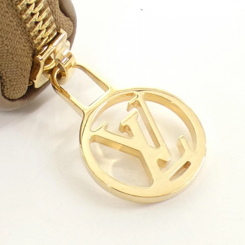 Ví Zippy Coussin Louis Vuitton M81511 623719