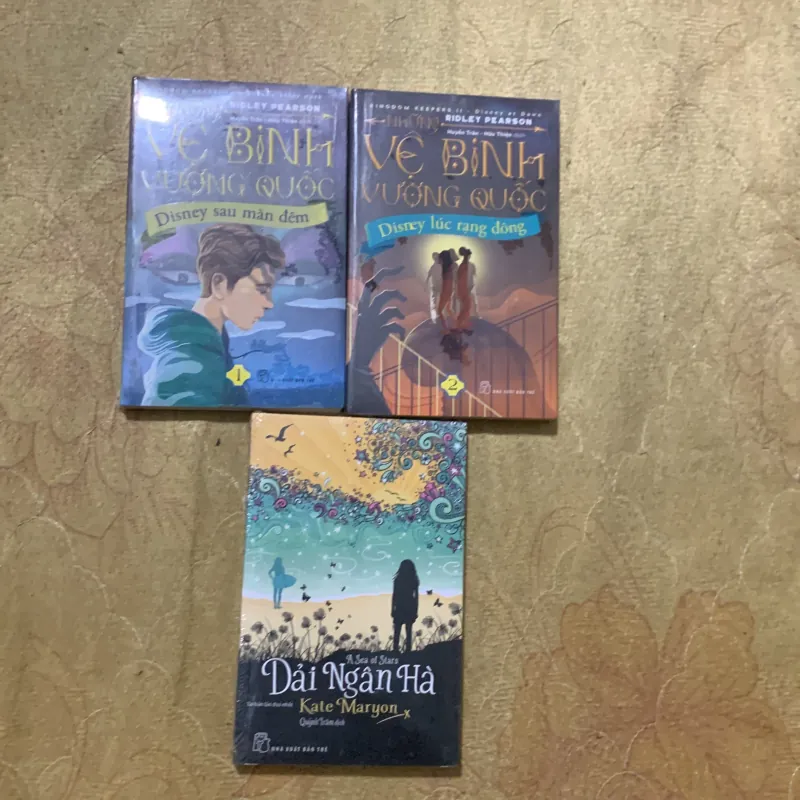 COMBO VỆ BINH VƯƠNG QUỐC ( full hai tập) & DẢI NGÂN HÀ 745603