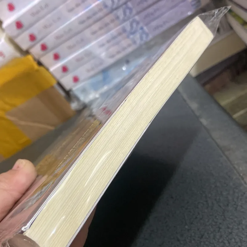 (Trinh thám) - Khách sạn ba đoá hoa hồng - Augusto De Angelis 977418