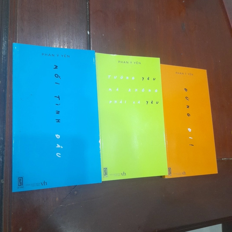 Trọn bộ hộp sách AI CŨNG TỪNG YÊU NHƯ THẾ của Phan Ý Yên 509491