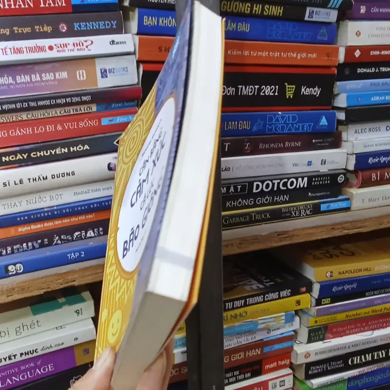 Cân bằng cảm xúc cả lúc bão giông - Richard Nicholls  790571