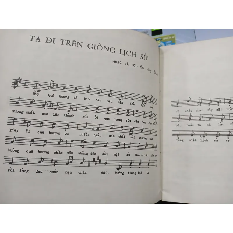 TA ĐI TRÊN GIÒNG LỊCH SỬ 970318