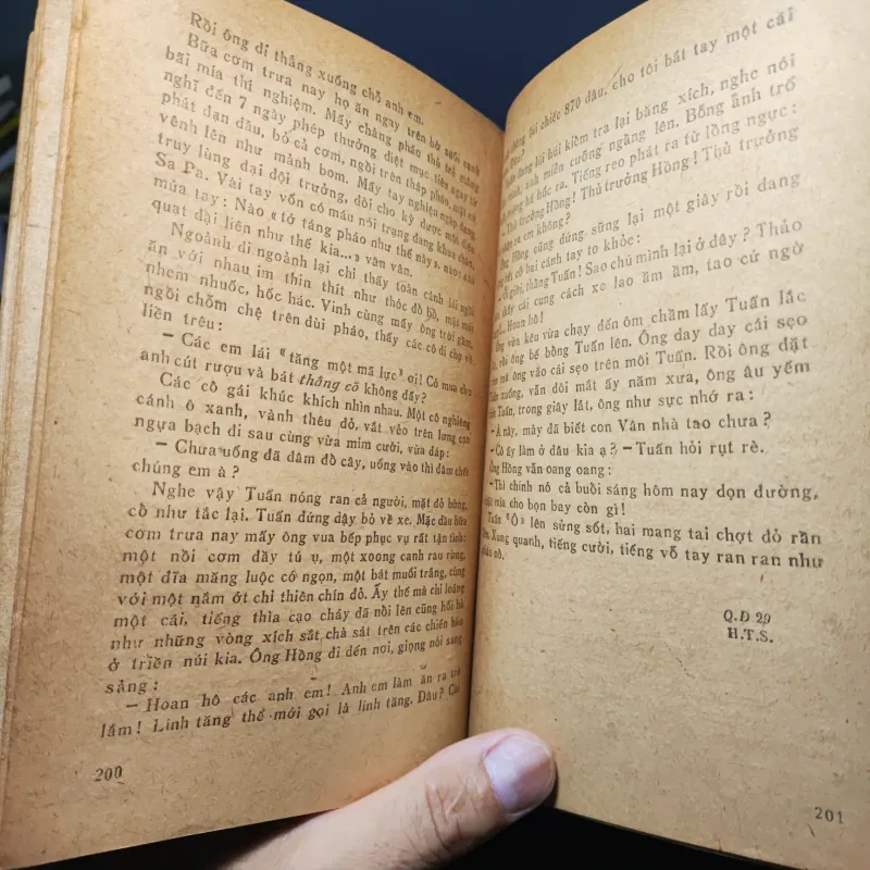 Tháp Pháo Mùa Xuân 1023217