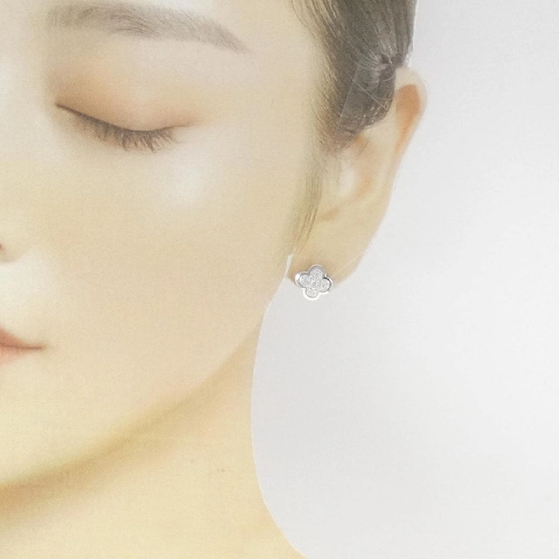 Bông tai Van Cleef & Arpels Pure Alhambra 665888