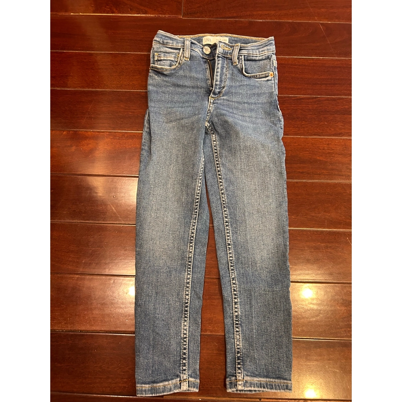 Quần Jeans hàng hiệu cho bé gái cao 122cm  455730
