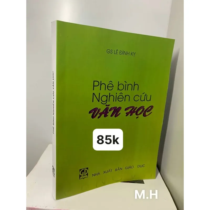 PHÊ BÌNH NGHIÊM CỨU VĂN HỌC  590531