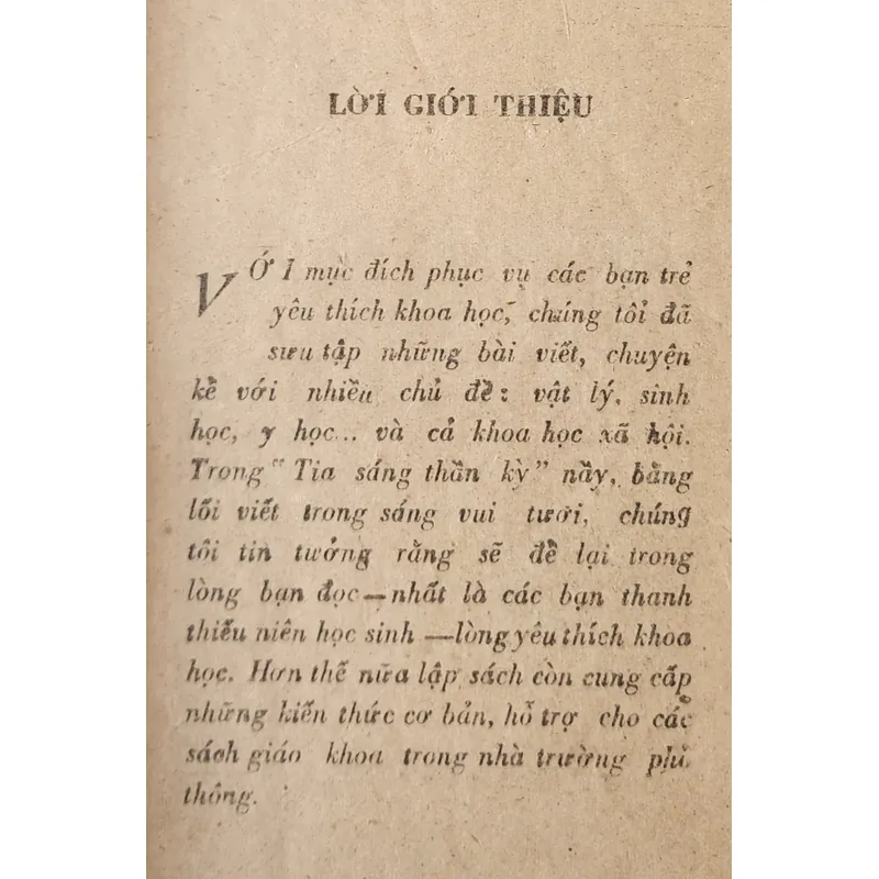 TIA SÁNG THẦN KỲ (Nhiều tác giả) 726791