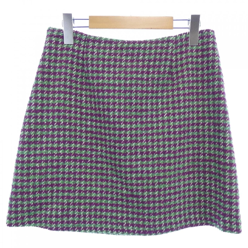 Chân váy be Blumarine - Hàng hiệu Authentic 825715