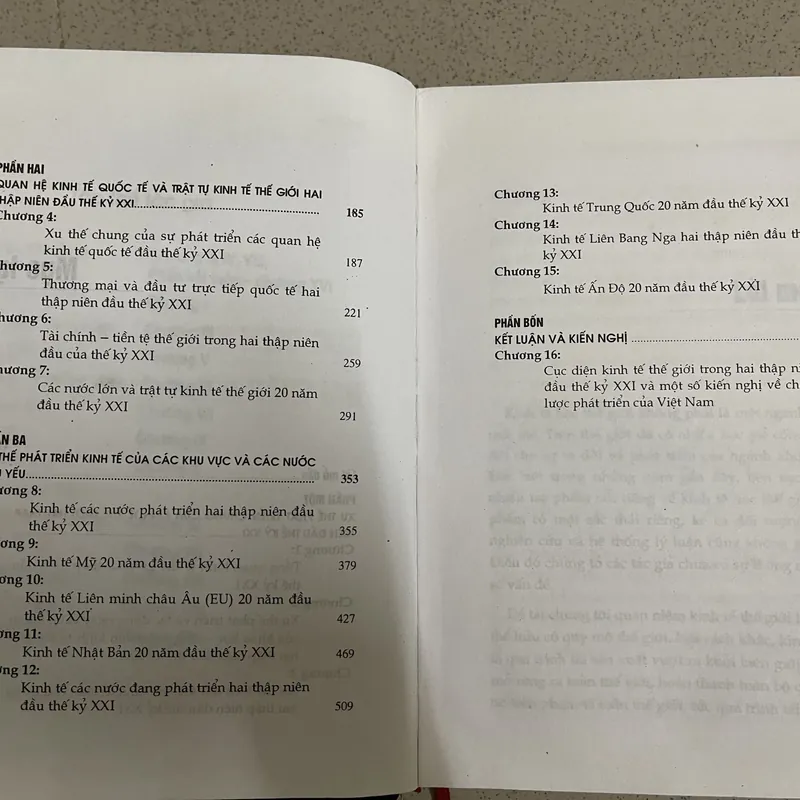 Cục Diện Kinh Tế Thế Giới Hai Thập Niên Đầu Thế Kỷ XXI – PGS.TS Lê Văn Sang 604926