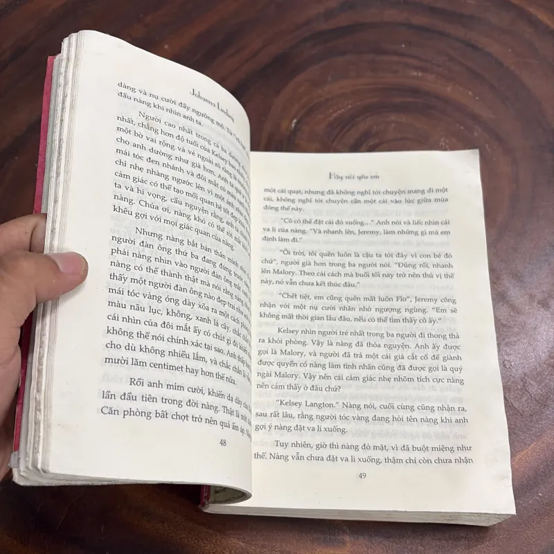 [Sách Không Đẹp, Ẩm, Mốc] - II Văn Học: Hãy Nói Yêu Em - 2013 977244