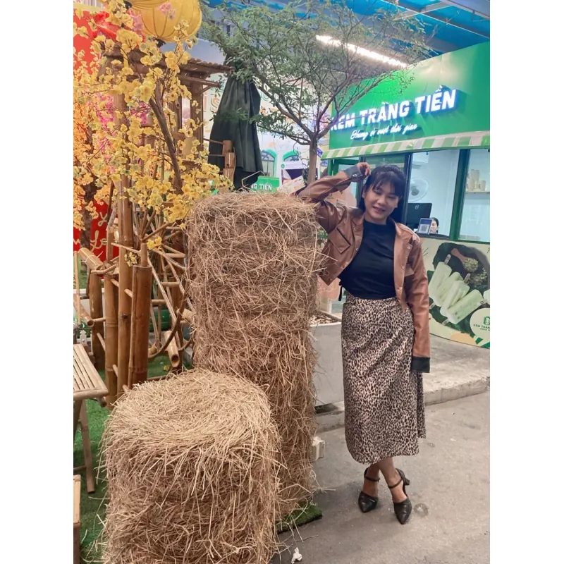 Set 3 món gồm chân váy, áo khoác, áo thun 793060