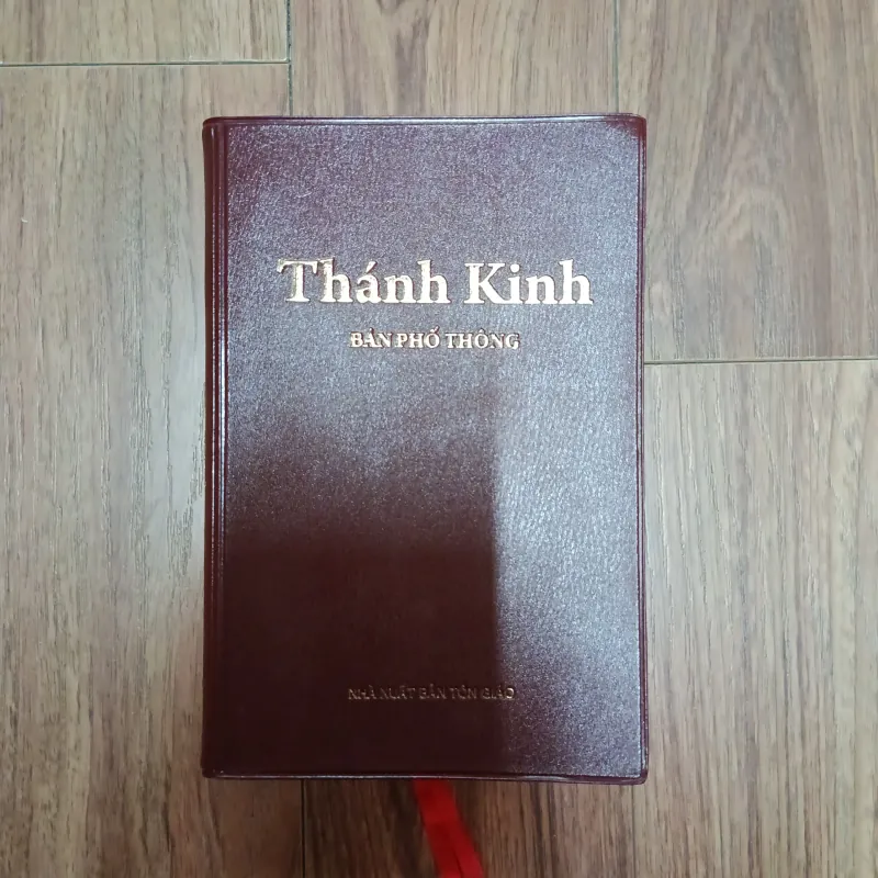 Kinh thánh cựu ước và tân ước 784380