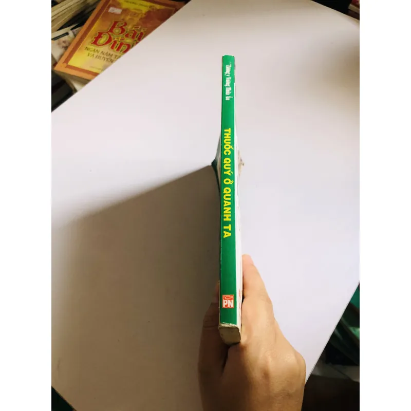 THUỐC QUÝ QUANH TA 693677