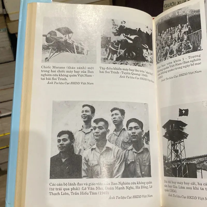 HÀNG KHÔNG DÂN DỤNG VIỆT NAM - NHỮNG CHẶNG ĐƯỜNG LỊCH SỬ (XB 1995) 575550