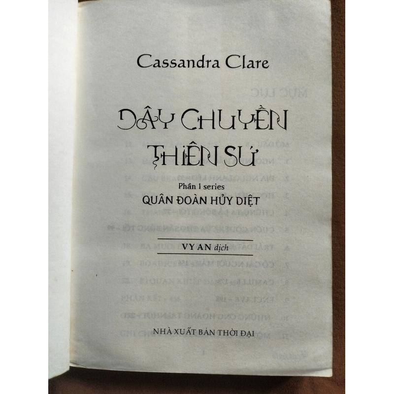 "Quân Đoàn Hủy Diệt – Dây Chuyền Thiên Sứ" - Cassandra Clare 548378