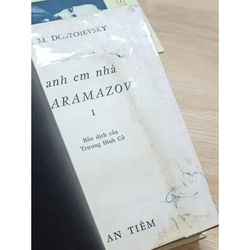 Anh em nhà Karamazov (Dostoievski) 1001560
