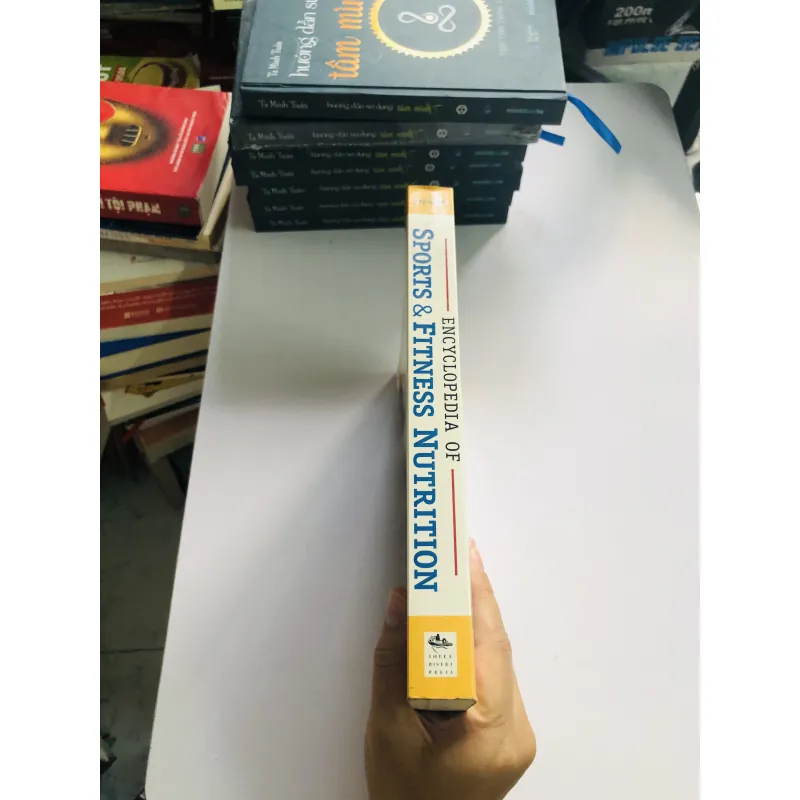 ENCYCLOPEDIA OF SPORTS & FITNESS NUTRITION – Liz Applegate, Ph.D. 756256