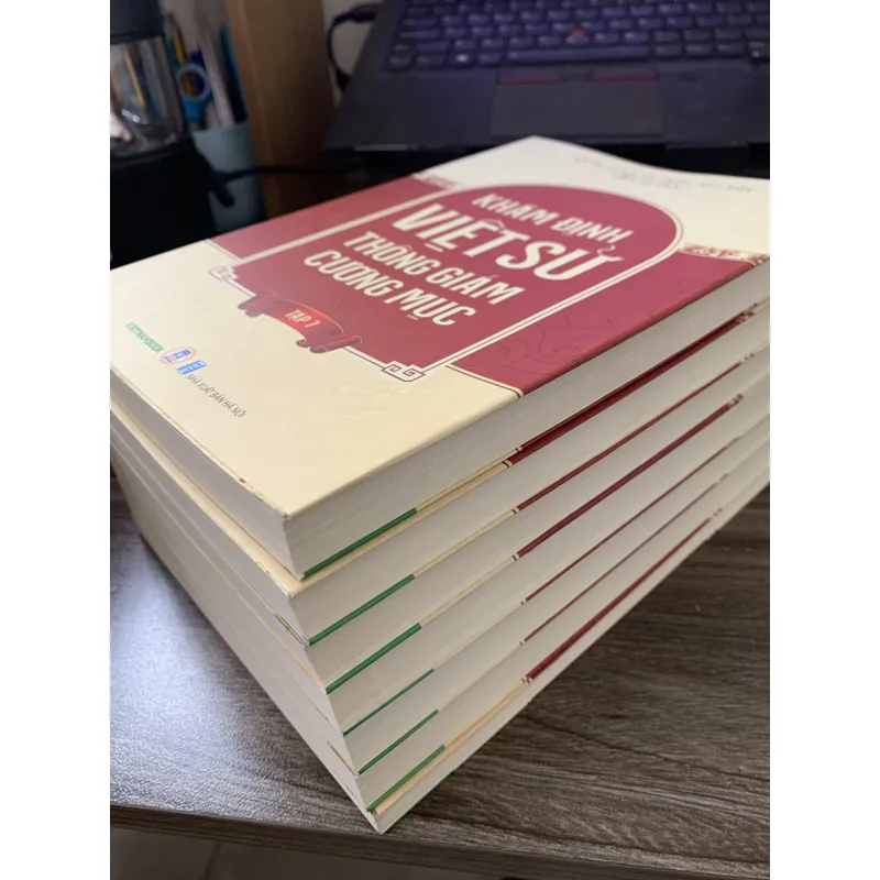 Khâm định Việt sử thông giám cương mục (7tập) 738024